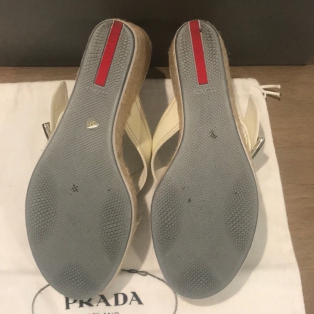 Authentic Prada patent leather wedge sandals 7.5 - Picture 8 of 12